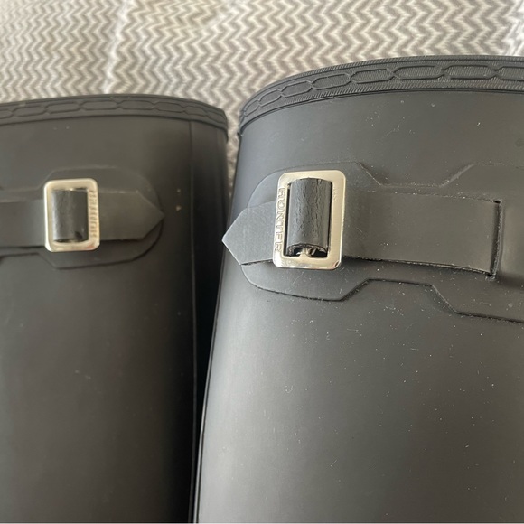 HUNTER RAIN BOOTS - black matte tall women’s size 7 - Picture 7 of 9